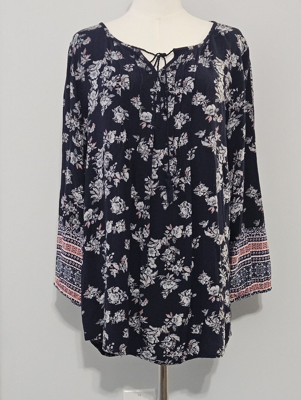 Sonoma Size L Blue Pink Rayon Floral Long-Sleeved Women's Blouse with Smocked